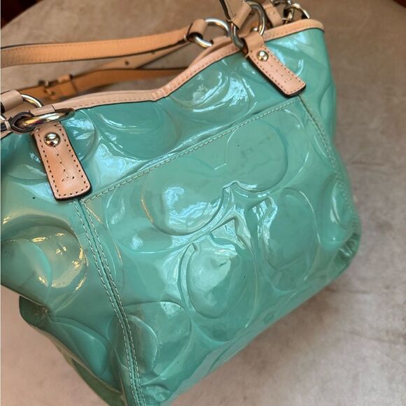 Coach 💎Jewel💎 Green Signature Embossed Patent Leather Small Tote Handbag Purse - Picture 5 of 17